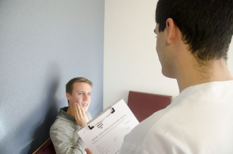 フランスの医療とワクチン接種の未来